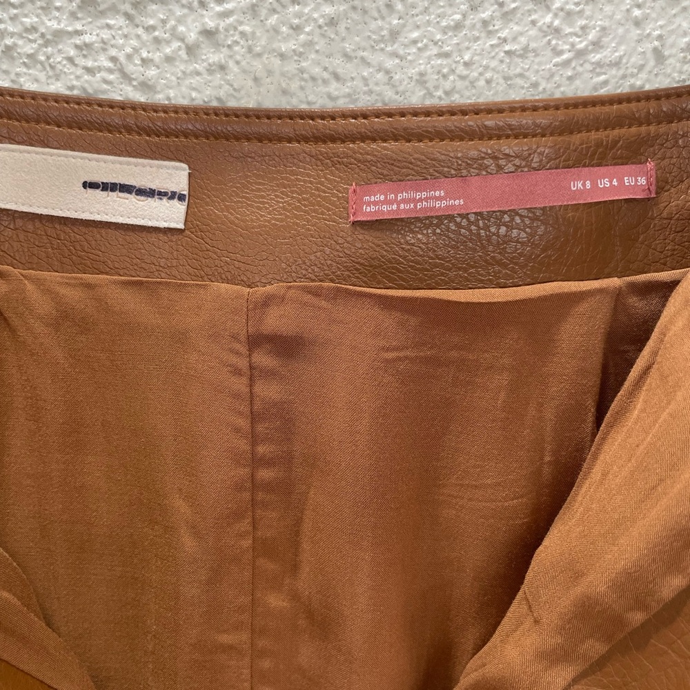 Anthropologie Brown Faux Leather Mini Skirt Y2K Minimalist Preppy Size 4 NWT - Picture 4 of 7